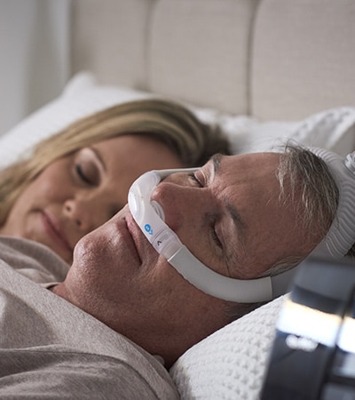 AirFit-P30i-rør-up-nese-puter-CPAP-maske-søvn apnea-pasient